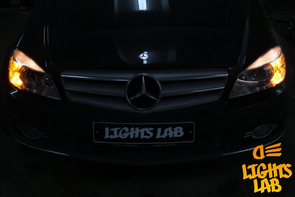 Замена линз Mercedes С W204 полировка и бронирование фар