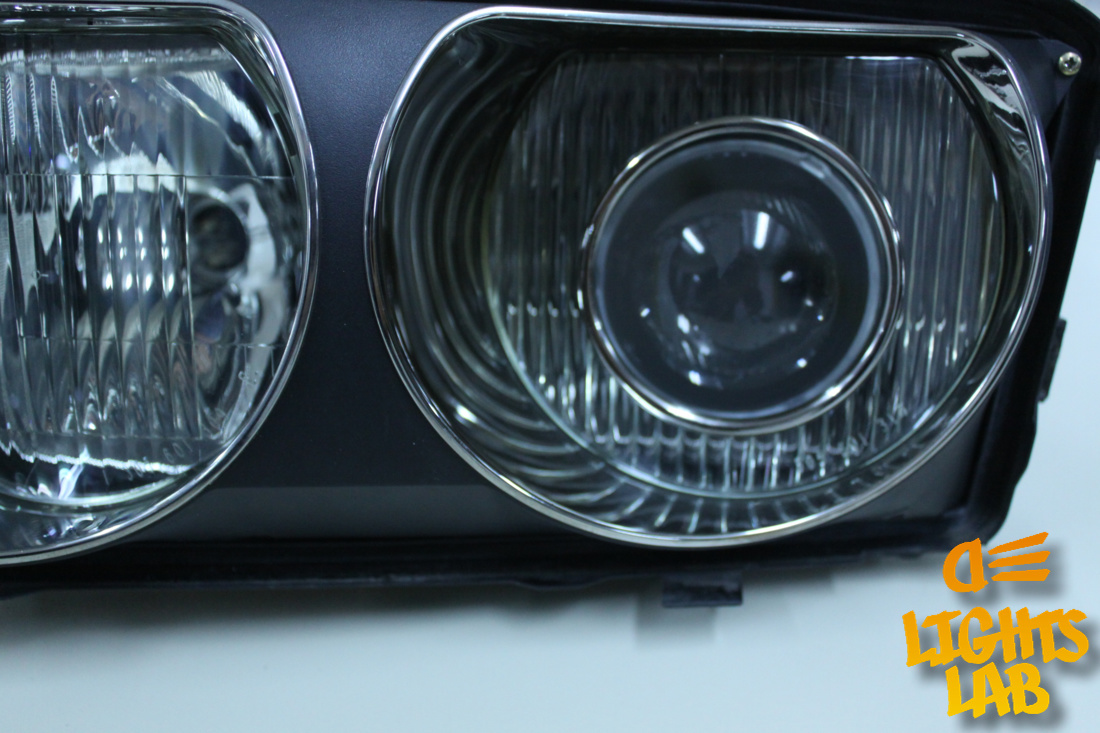 BMW E38 — замена линз биксеноновые и ремонт фар